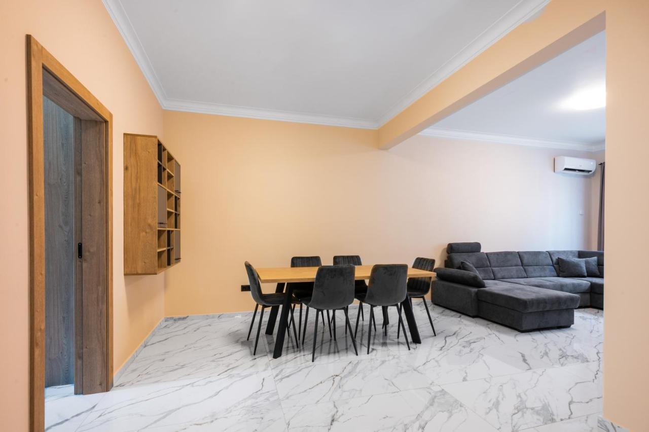 Marble Essence 2bd Retreat In Centre By Flat Mаnager